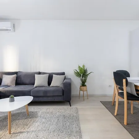 Top Bnb Tirana Appartement *