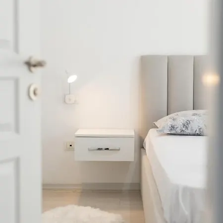 Апартаменты Top Bnb Tirana *