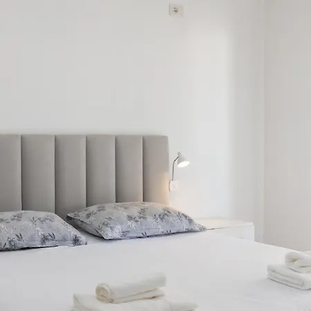 Top Bnb Tirana * Тирана