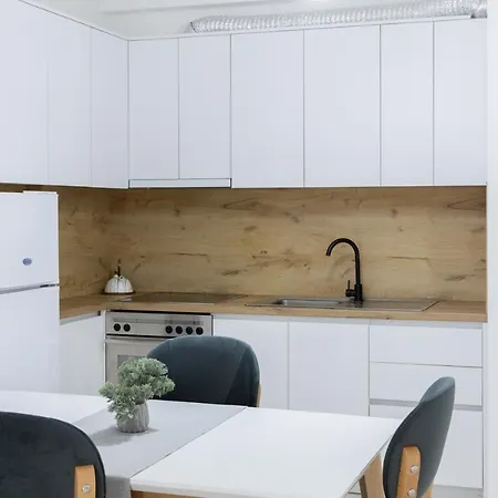 Top Bnb Tirana * Тирана