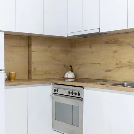 Top Bnb Tirana דירה *