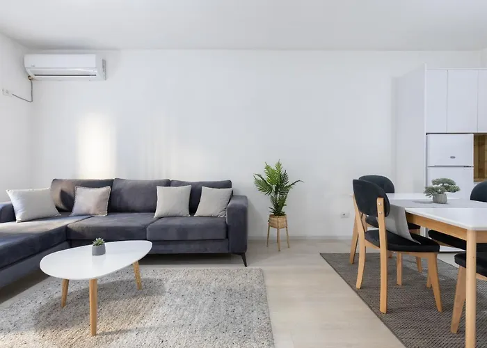 Top Bnb Tirana Apartamento *